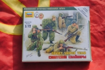 images/productimages/small/SOVIET SNIPER TEAM Zvezda 6193 voor.jpg